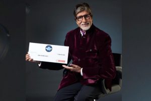 Amitabh Bachchan OnePlus 3T 300x200 - Amitabh-Bachchan-OnePlus-3T.jpg