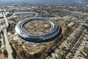 Apple Park 300x200 - Apple-Park.jpg