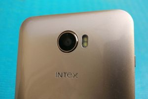 Intex Cloud Q11 4G Rear Camera 750x500 300x200 - Intex-Cloud-Q11-4G-Rear-Camera-750x500.jpg