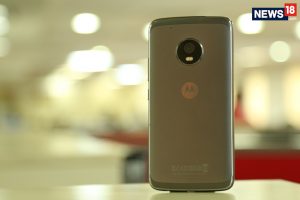 moto g5 plus 1 2 1 300x200 - moto-g5-plus-1-2-1.jpg