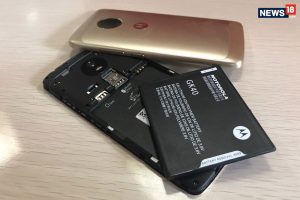 Moto G5 Removable Battery.18 300x200 - Moto-G5-Removable-Battery.18.jpg