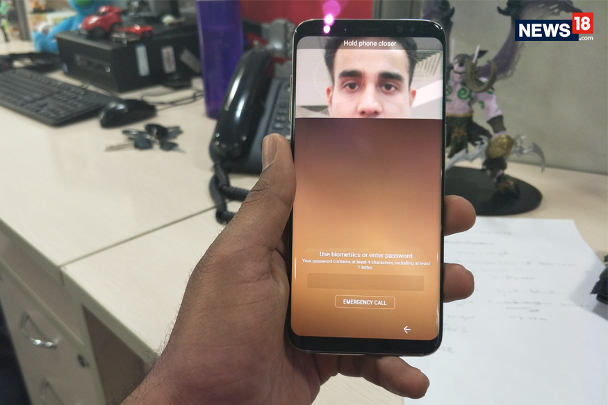 Samsung Galaxy S8 iris scanner