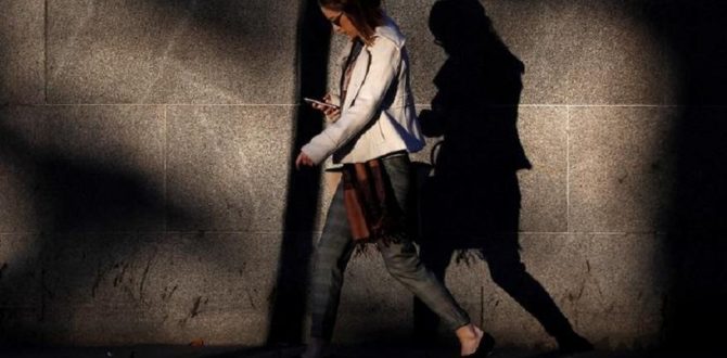 Smartphone Depression 670x330 - Now Smartphone Apps Help Users Fight Depression