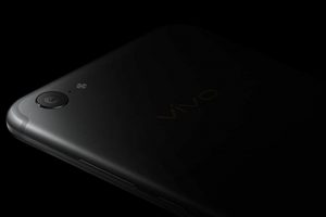 Vivo V5 plus matte black ipl edition 1 300x200 - Vivo-V5-plus-matte-black-ipl-edition-1.jpg