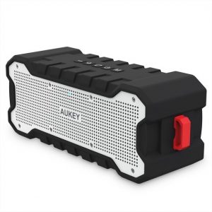 aukey soundtank bluetooth speaker 100685831 large 2 300x300 - aukey-soundtank-bluetooth-speaker-100685831-large-2.jpg