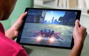 ipadpro lifestyle gaming print 100613300 large 2 300x188 - ipadpro_lifestyle-gaming-print-100613300-large-2.jpeg