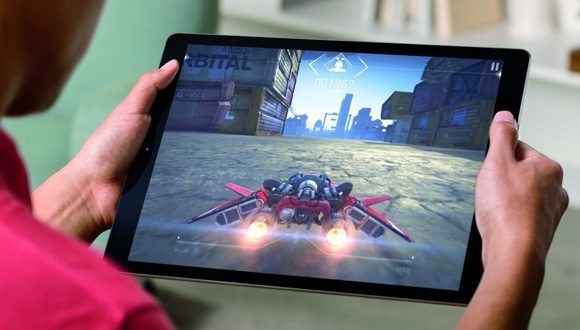 ipadpro lifestyle gaming print 100613300 large 2 580x330 - What users could expect from Apple’s homegrown GPUs for iPhones, iPads