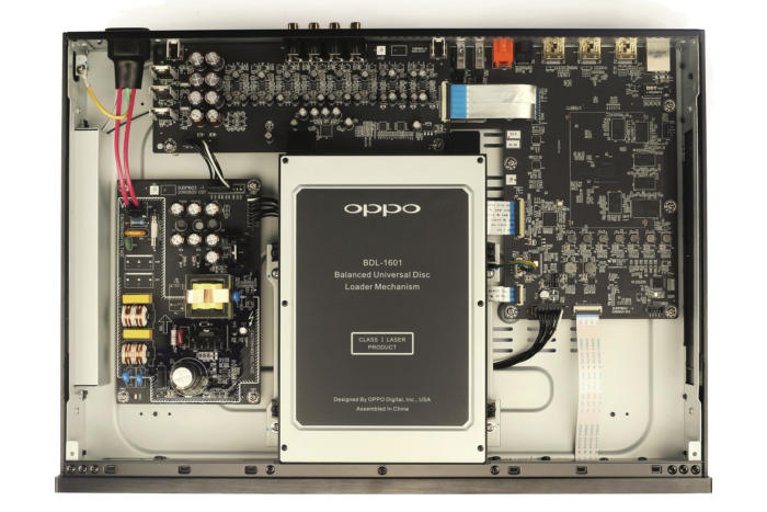 Oppo UDP-203 interior