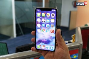 Apple iPhone X Display 300x200 - Apple-iPhone-X-Display.jpg