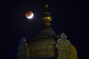 super blue blood moon in Bengaluru 300x200 - super-blue-blood-moon-in-Bengaluru.jpg