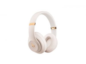 beats studio3 wireless headphones 100762588 large 300x224 - beats_studio3_wireless_headphones-100762588-large.jpg